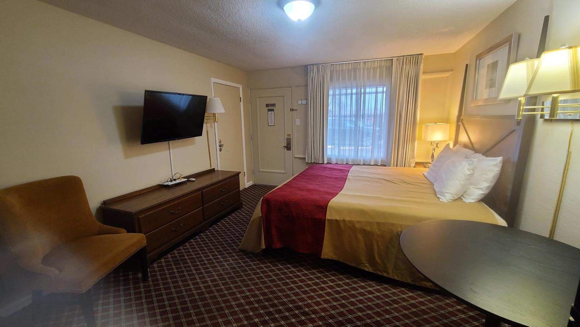 Presque Isle Hotel Erie